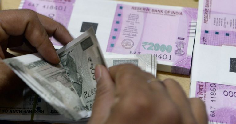 क्या आप भी करोड़पति बनना चाहते हैं – करोड़पति बनने के ज्योतिष उपाय