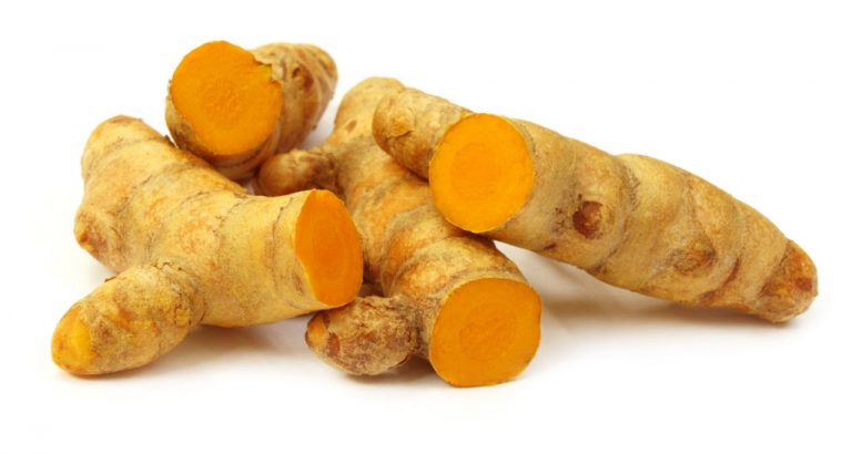 कच्ची हल्दी के 10 घरेलू आयुर्वेदिक टिप्स – Health Tips of Turmeric